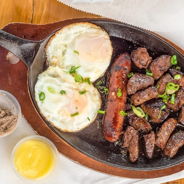 Bo Ne (Vietnamese Beef Tenderloin & Eggs).